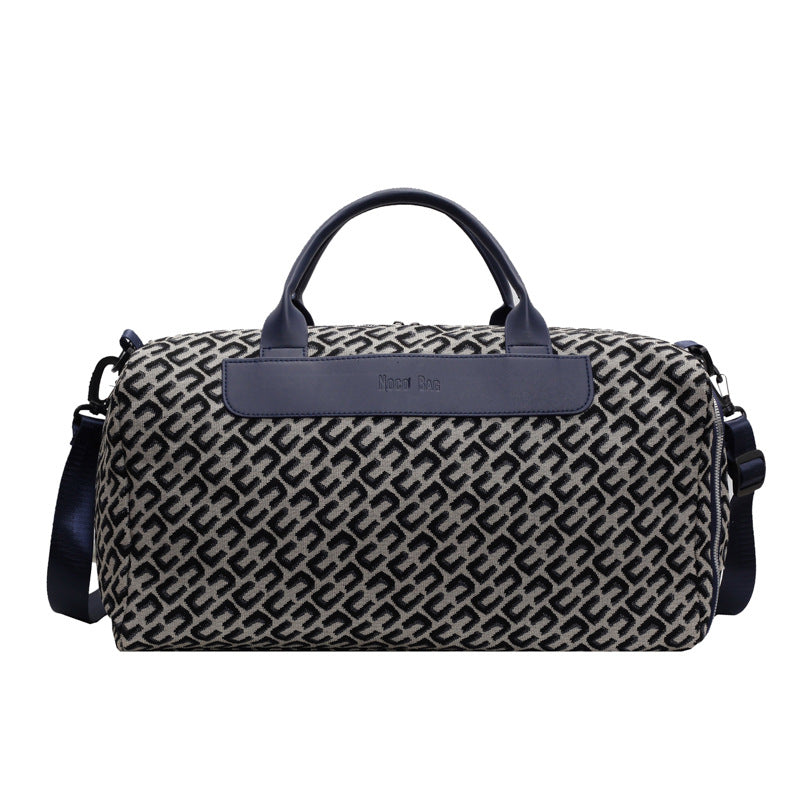 Durable Sporty Duffel Bag with Practical Compartments