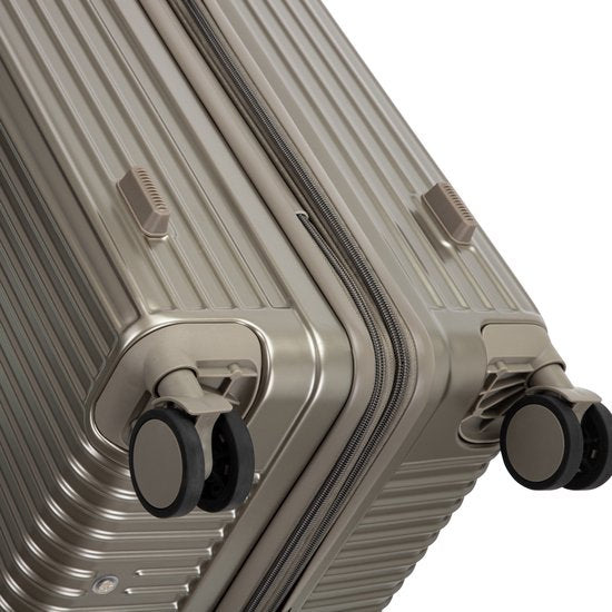 Hardshell Suitcase with USB, Cup Holder and TSA Lock