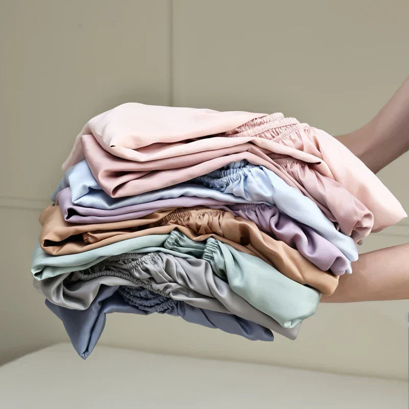 Mulberry Silk Fitted Bed Sheet - Breathable and Hypoallergenic Luxury Bedding for the Home