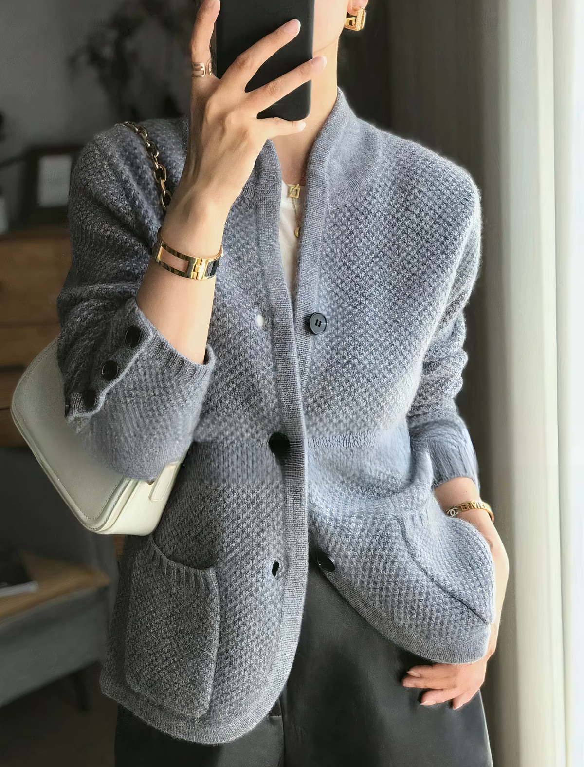 Women's Button-Down Cardigan for an Elegant Look
