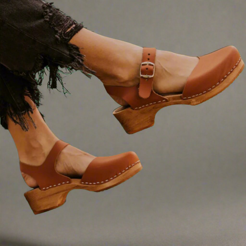 Women's Closed-Toe Platform Heeled Clogs with Ankle Strap