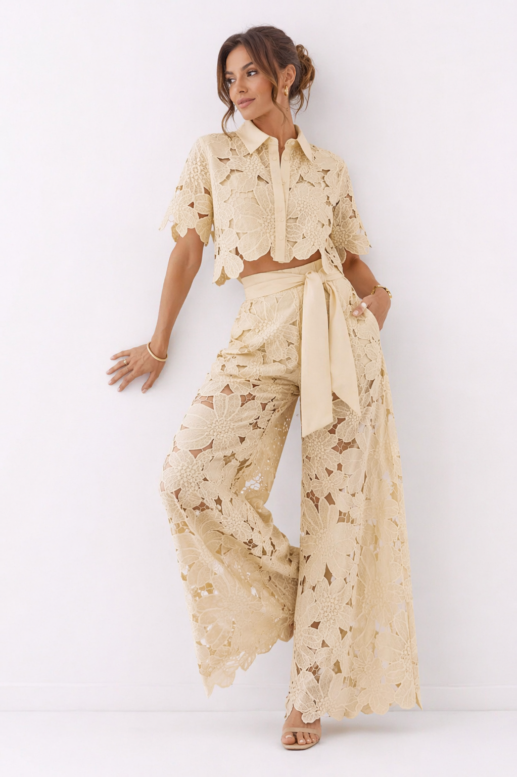 Women's Summer Blouse and Wide-Leg Pants Set with Elegant Pattern