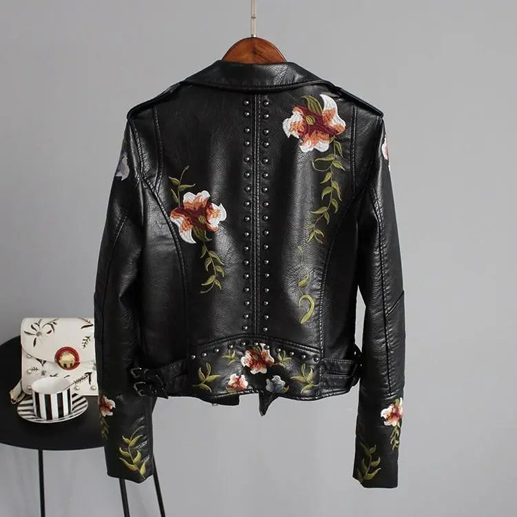 Women's Tailored-Fit Embroidered Jacket with Turn-Down Collar