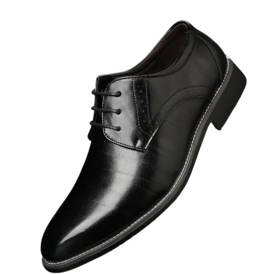 Classic Oxford Shoes with Lightweight Sole