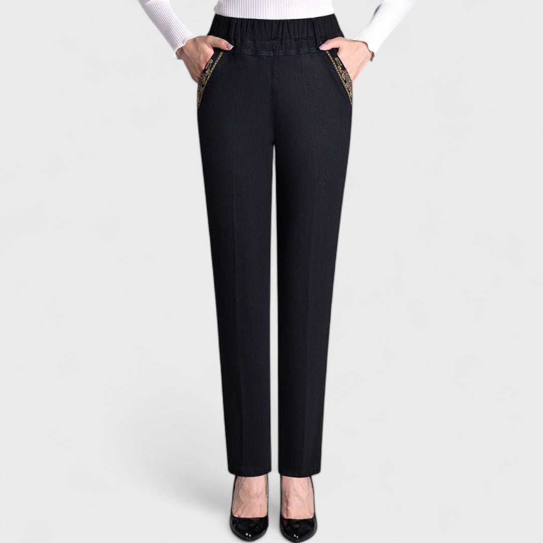 Comfortable Women's Stretch Jeans with Elastic Waistband and Pockets