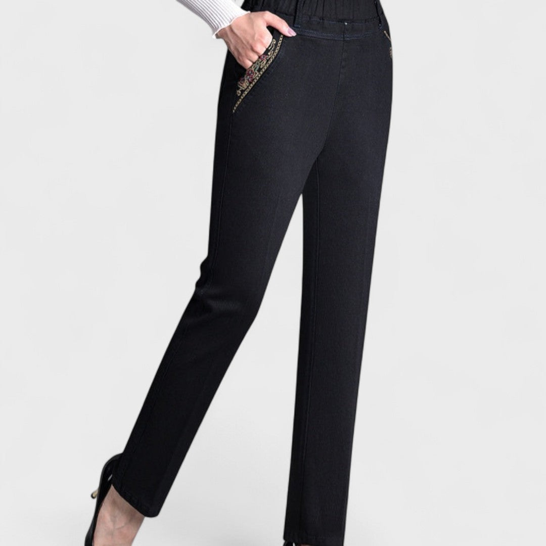 Comfortable Women's Stretch Jeans with Elastic Waistband and Pockets