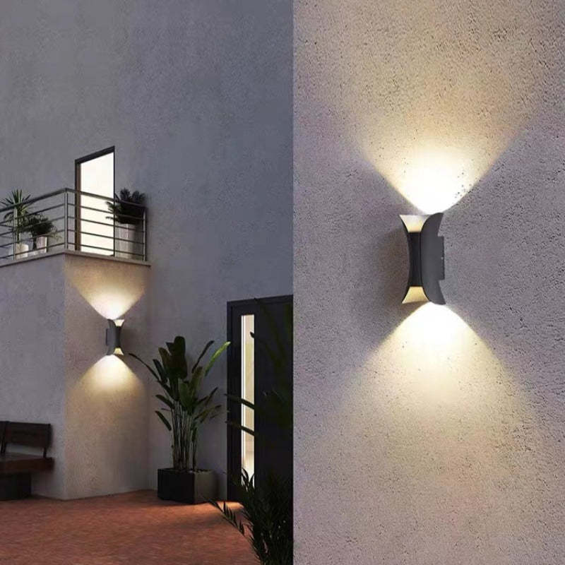 Curved Outdoor Wall-Mounted LED Lamp