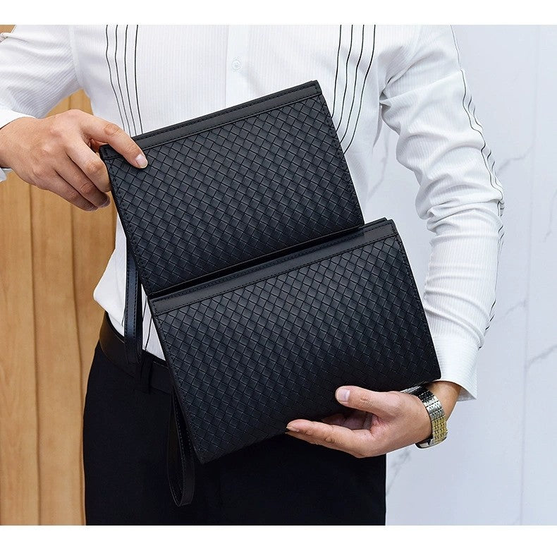 Elegant and Multifunctional Clutch