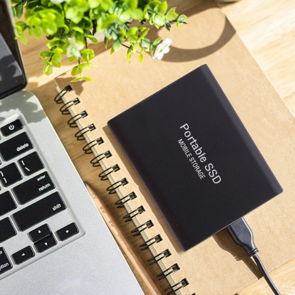 External SSD – High-Speed 4K Storage with Up to 30 TB & 1050 MB/s Speed