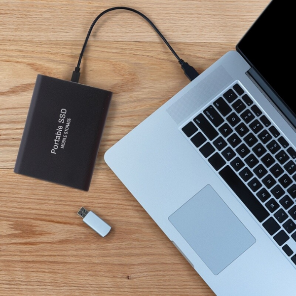 External SSD – High-Speed 4K Storage with Up to 30 TB & 1050 MB/s Speed