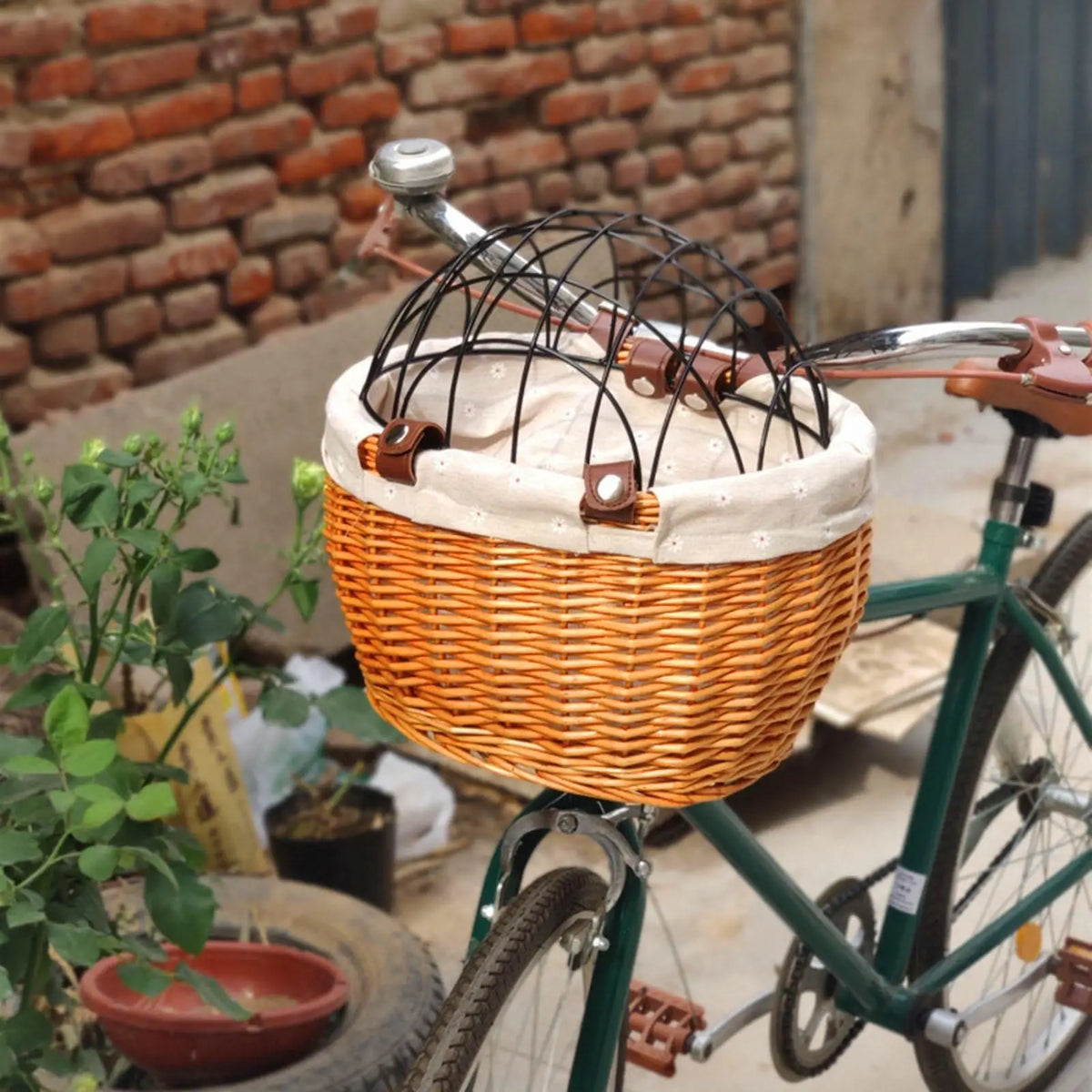 Front-Mounted Wicker Dog Bike Basket