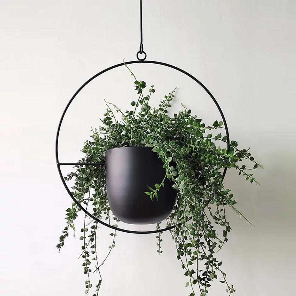 Hanging Wall Plant Holder with Adjustable Chain and Minimalist Design