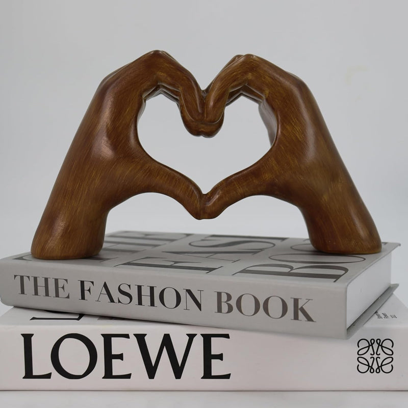 Heart-Shaped Sculpture: Modern Art with a Romantic Feel
