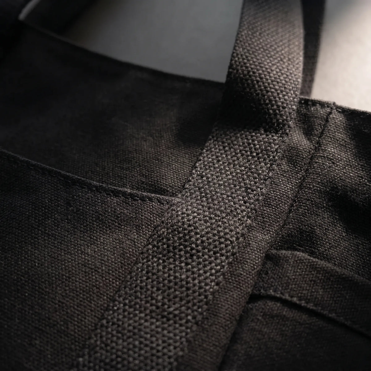 Large-Capacity Structured Tote Bag