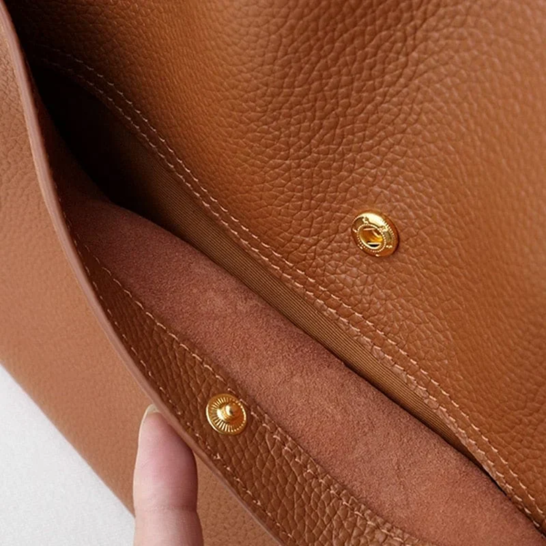 Large Leather Handbag with Generous Capacity - DailyLux