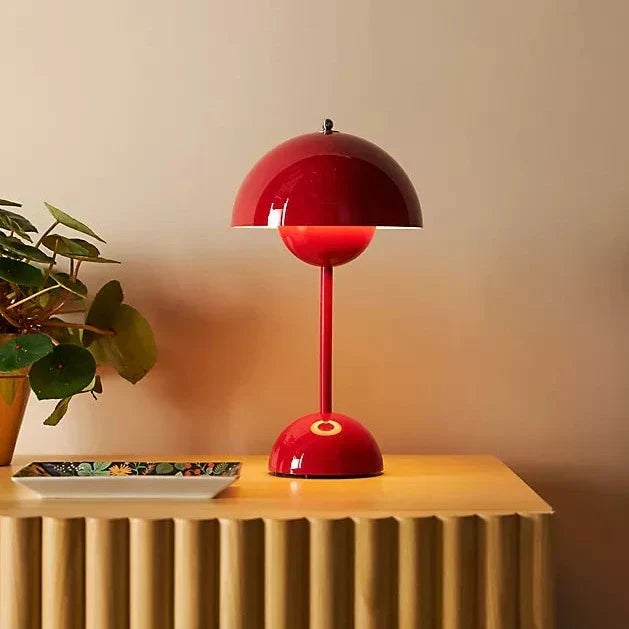 LED Table Lamp for an Atmospheric Interior