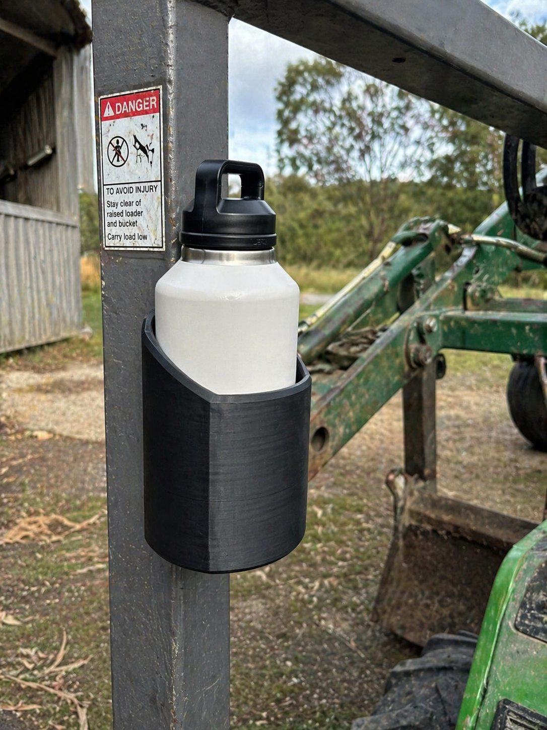 Magnetic Bottle Holder - Heavy-Duty Grip for Tools, Gym, or Garage - Non-Slip Bottle Mount
