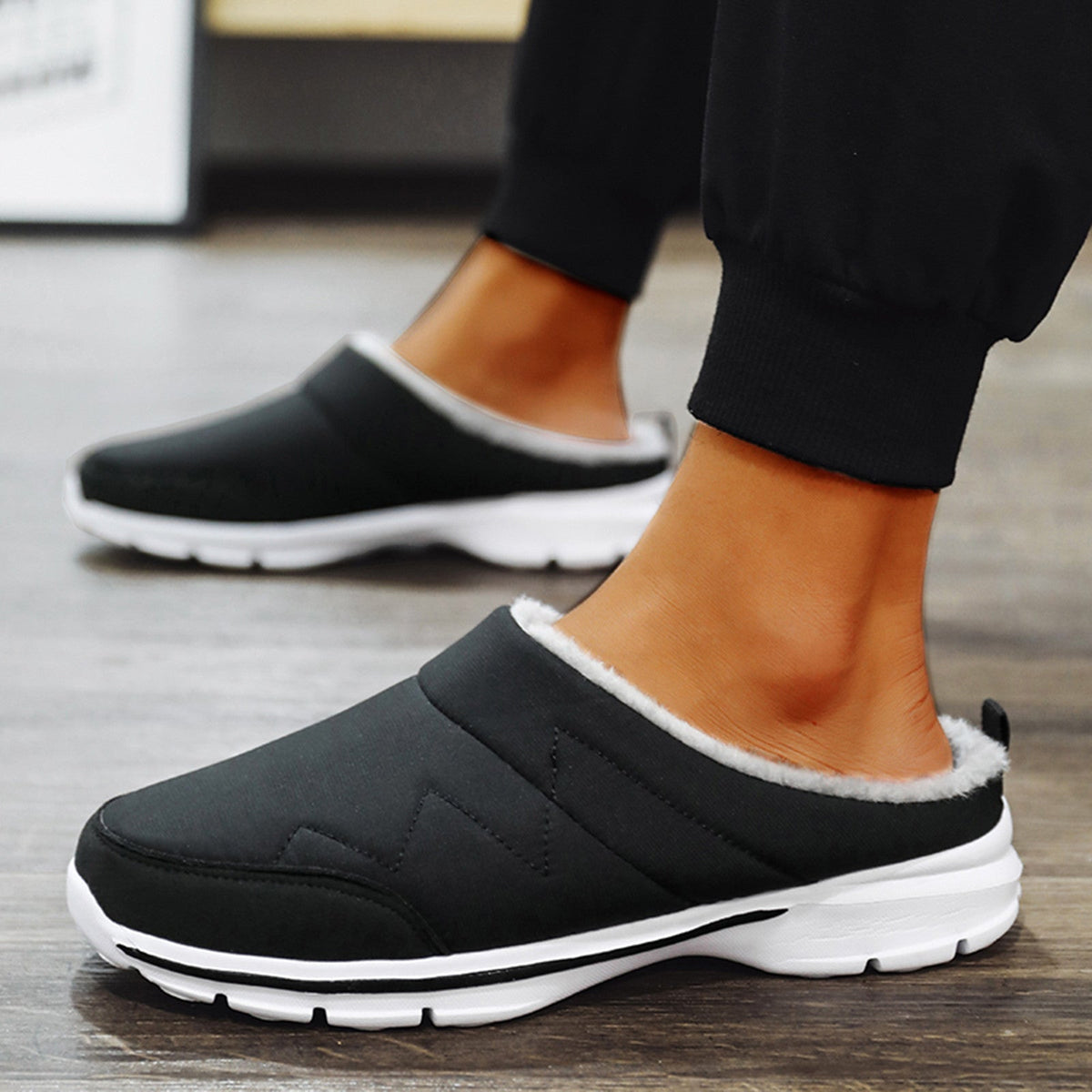 Men's Orthopedic Slippers with Sturdy Non-Slip Sole for Comfort