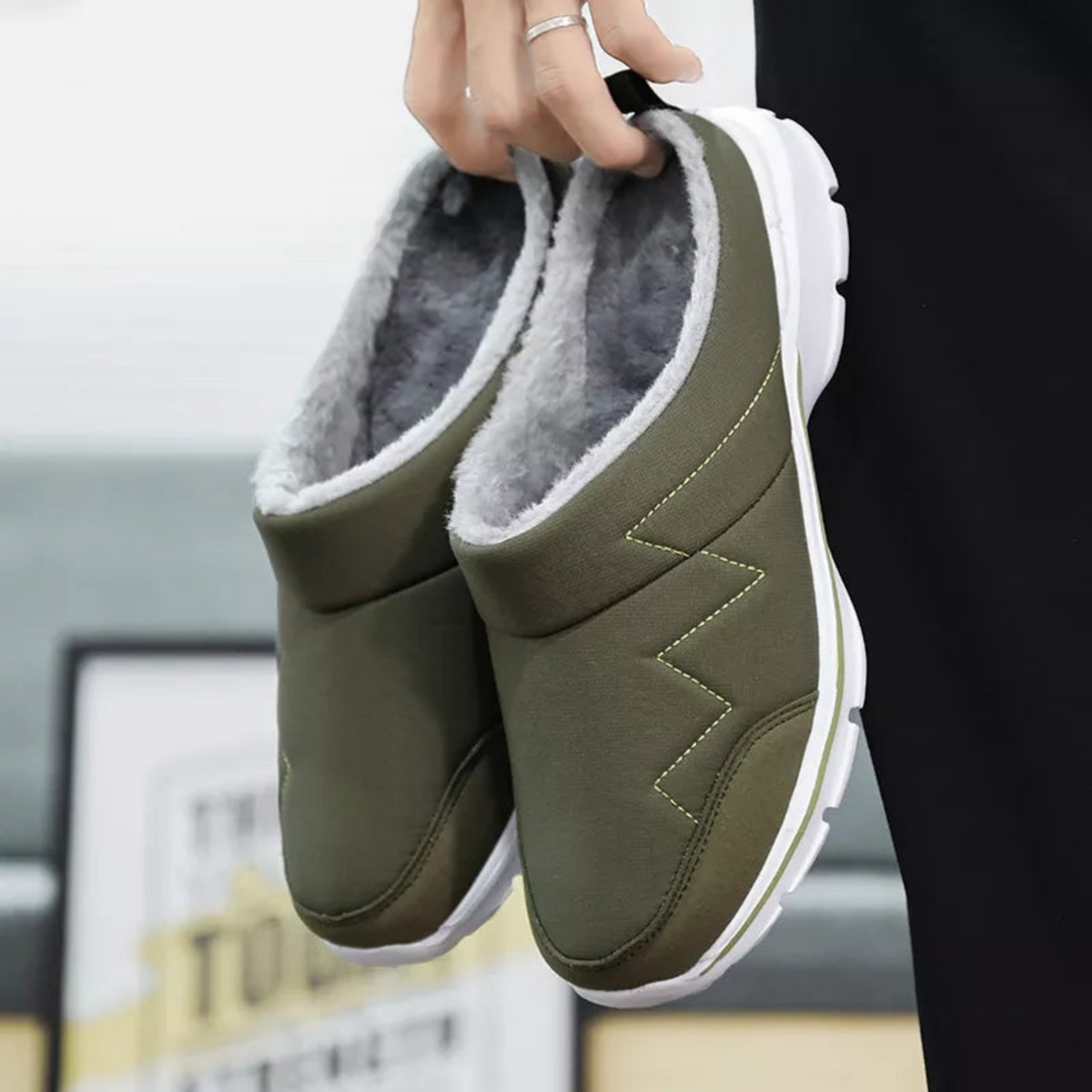 Men's Orthopedic Slippers with Sturdy Non-Slip Sole for Comfort