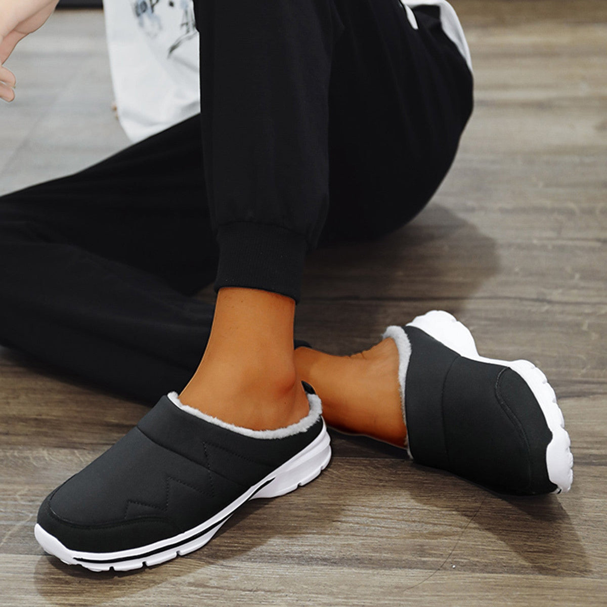 Men's Orthopedic Slippers with Sturdy Non-Slip Sole for Comfort
