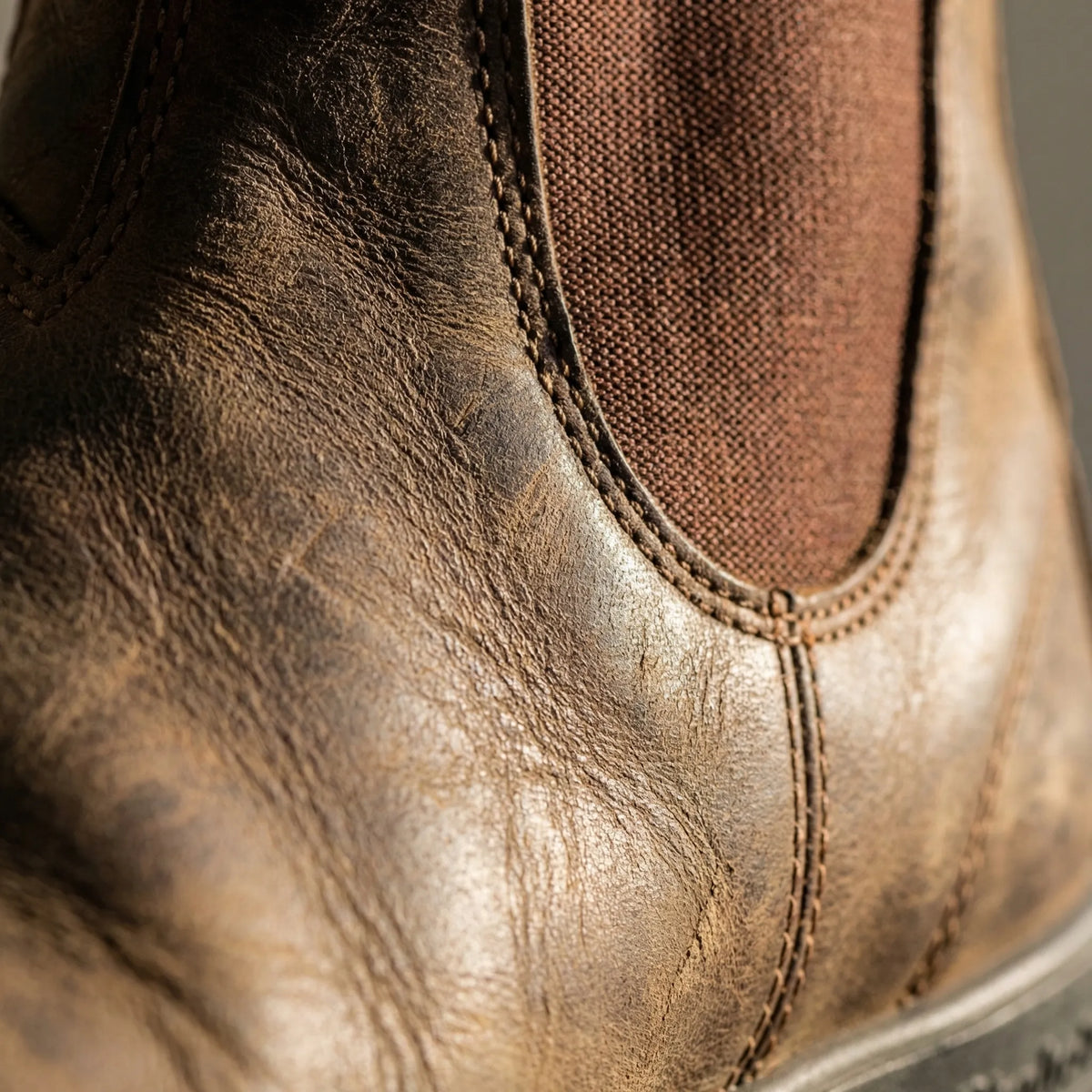 Men's Slip-On Chelsea Boots