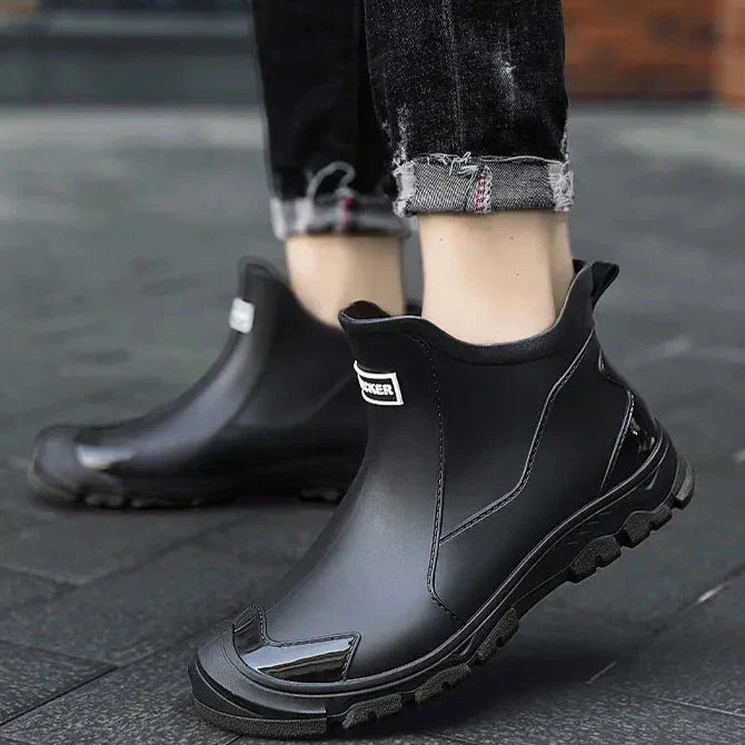 Men's Waterproof All-Terrain Boots with Insulated Soles