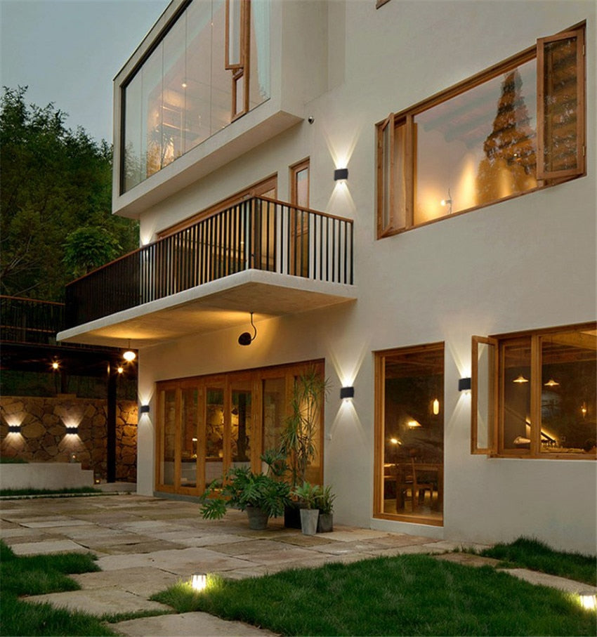 Modern Waterproof Indoor and Outdoor LED Wall Light – Stylish and Energy-Efficient Lighting