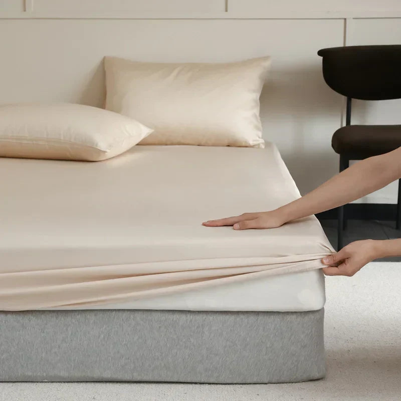 Mulberry Silk Fitted Bed Sheet - Breathable and Hypoallergenic Luxury Bedding for the Home