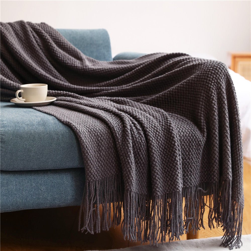 Nordic Knitted Throw Blanket - Soft & Cozy - Perfect for Living Room, Bedroom and Terrace