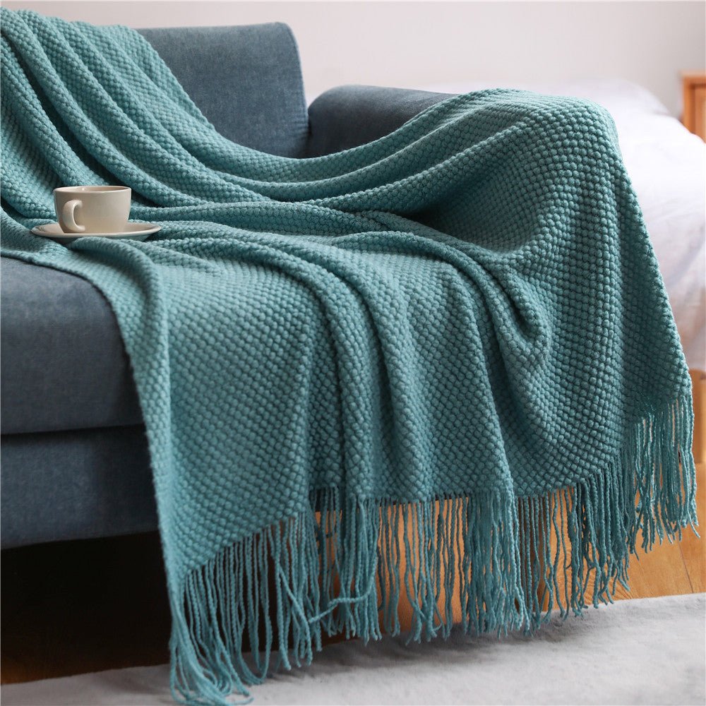 Nordic Knitted Throw Blanket - Soft & Cozy - Perfect for Living Room, Bedroom and Terrace