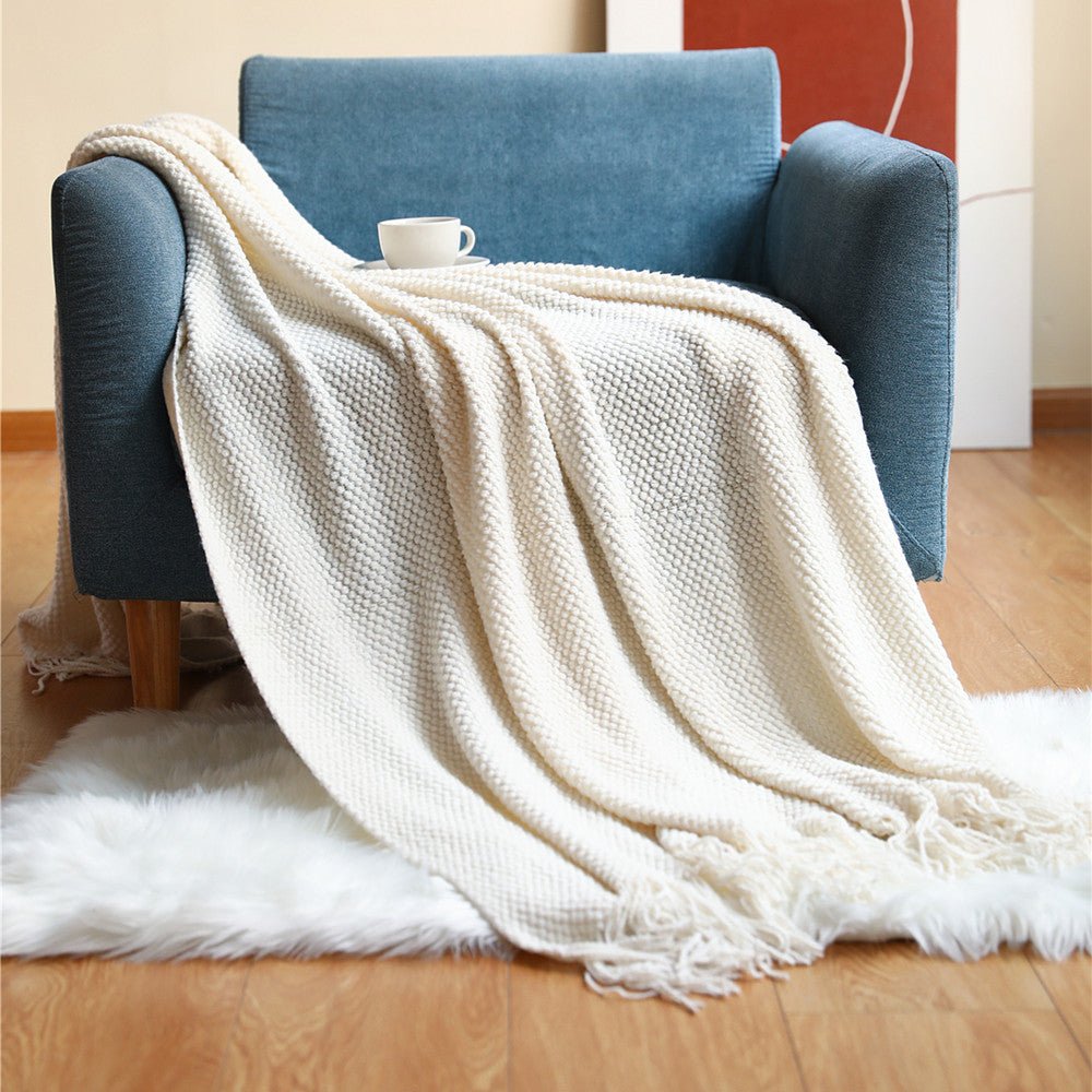 Nordic Knitted Throw Blanket - Soft & Cozy - Perfect for Living Room, Bedroom and Terrace