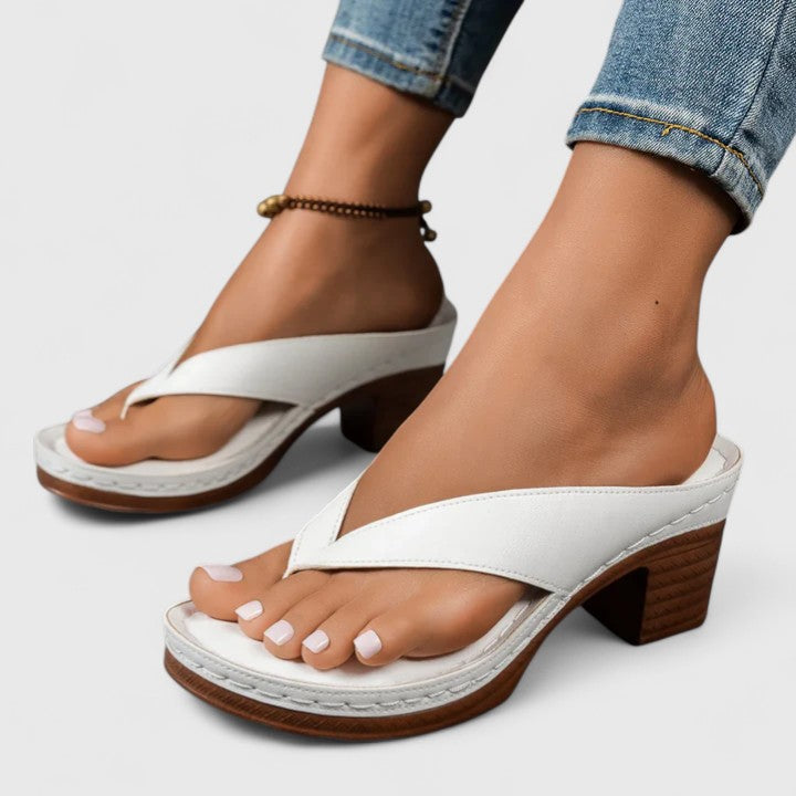 Orthopedic Heeled Thong Sandals with Ergonomic Footbed and Non-Slip Sole – Black 5 cm for All-Day Wear