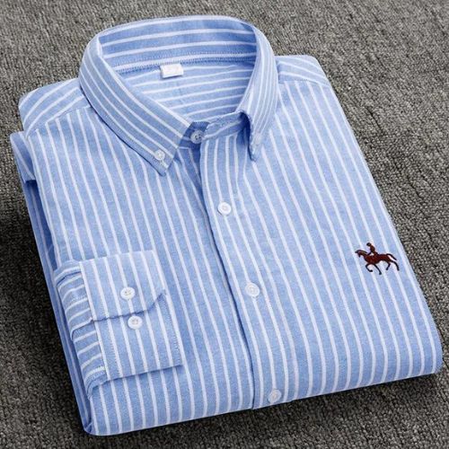 Oxford Shirt with Subtle Detail - Timeless Style & Comfort