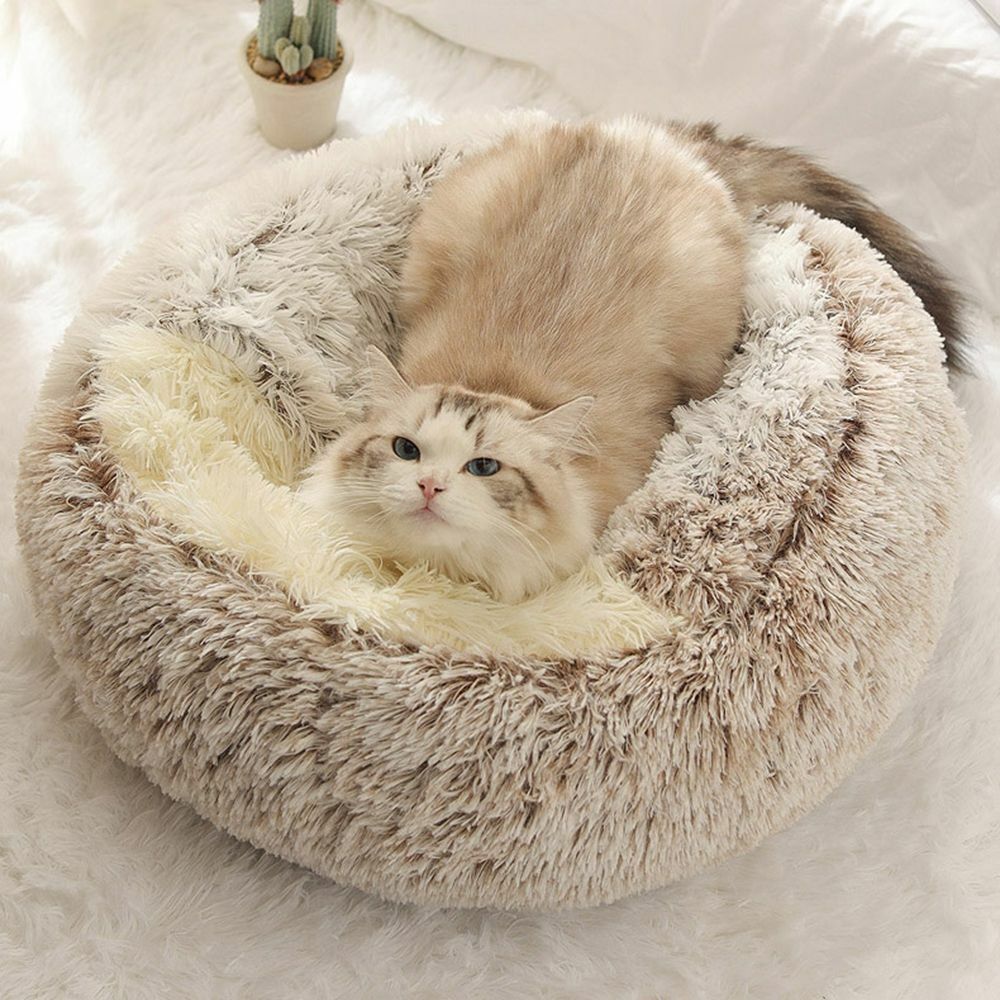 Plush Cat Bed | For Privacy and a Sense of Security