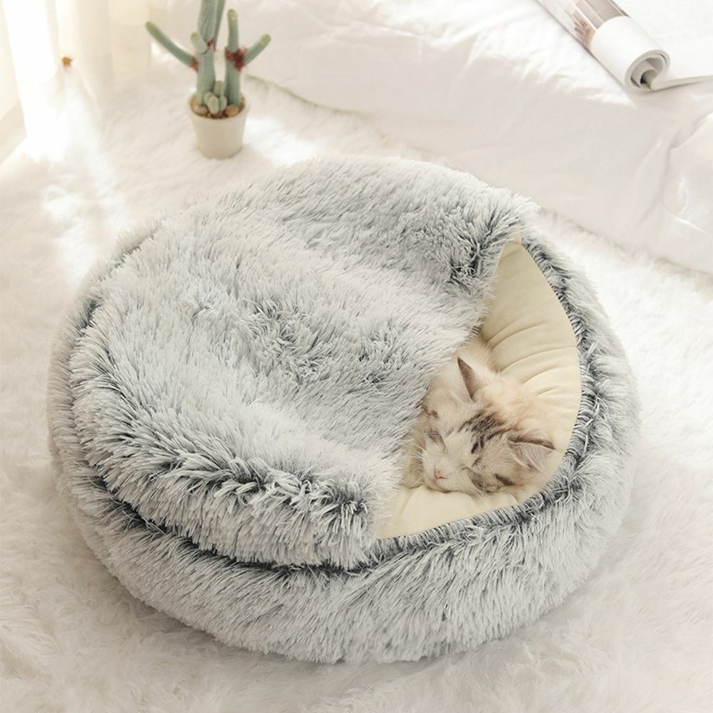 Plush Cat Bed | For Privacy and a Sense of Security