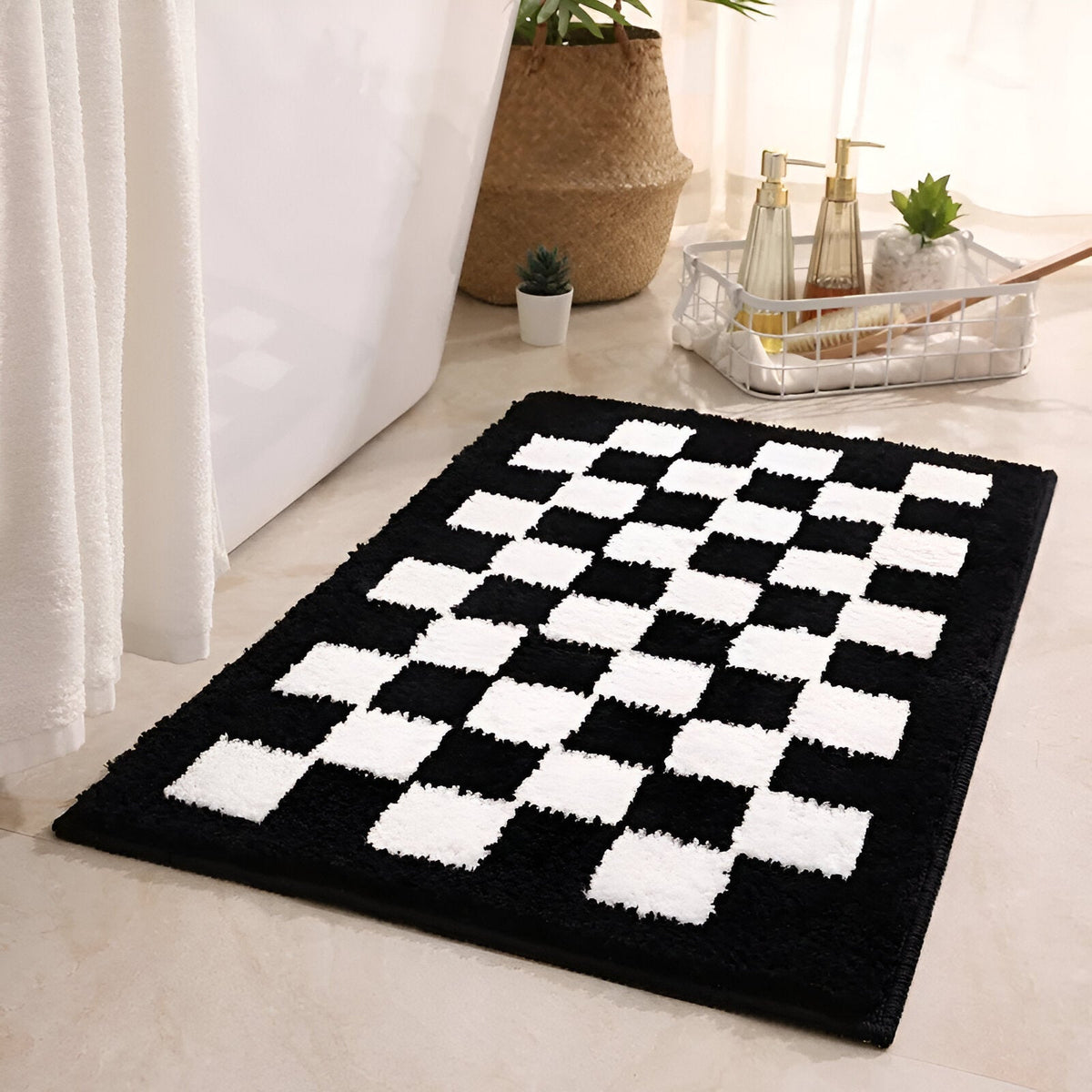 Plush Checkered Microfiber Bath Mat in Black and White