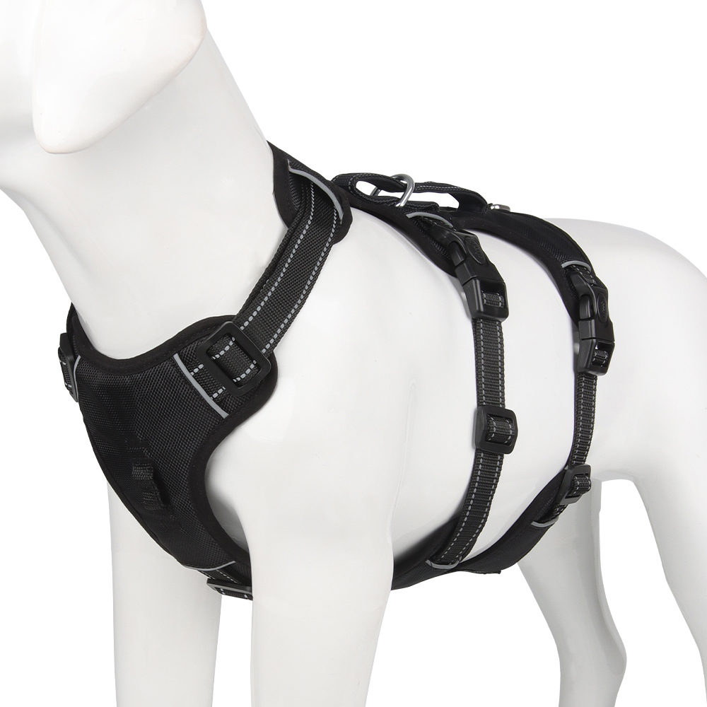 Reflective No-Pull Dog Harness – Escape-Proof and Adjustable for Safe Walks