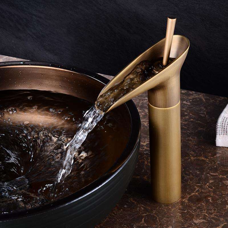 Retro Waterfall Basin Faucet