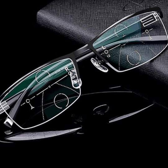 Self-Adjusting Glasses for Clear Vision