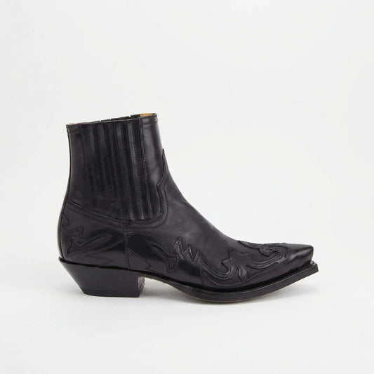Short-Shaft Cowboy Boots