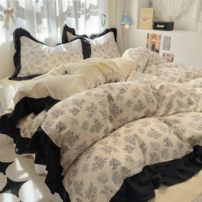 Skin-Friendly Bedding Set with Unique Durable Print