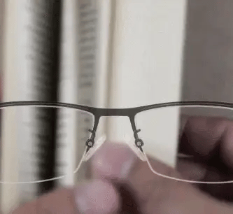 Smart Progressive Eyeglasses with Multi-Zone Focus