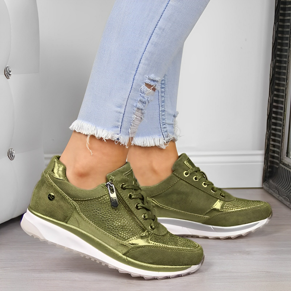 Sneakers with Zipper