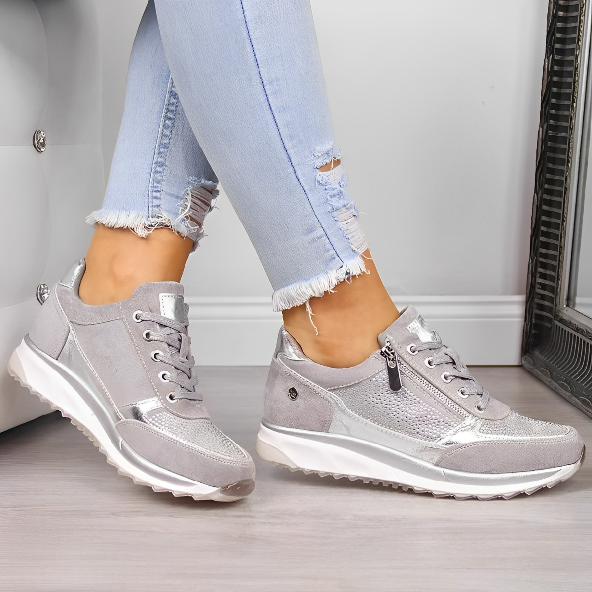 Sneakers with Zipper