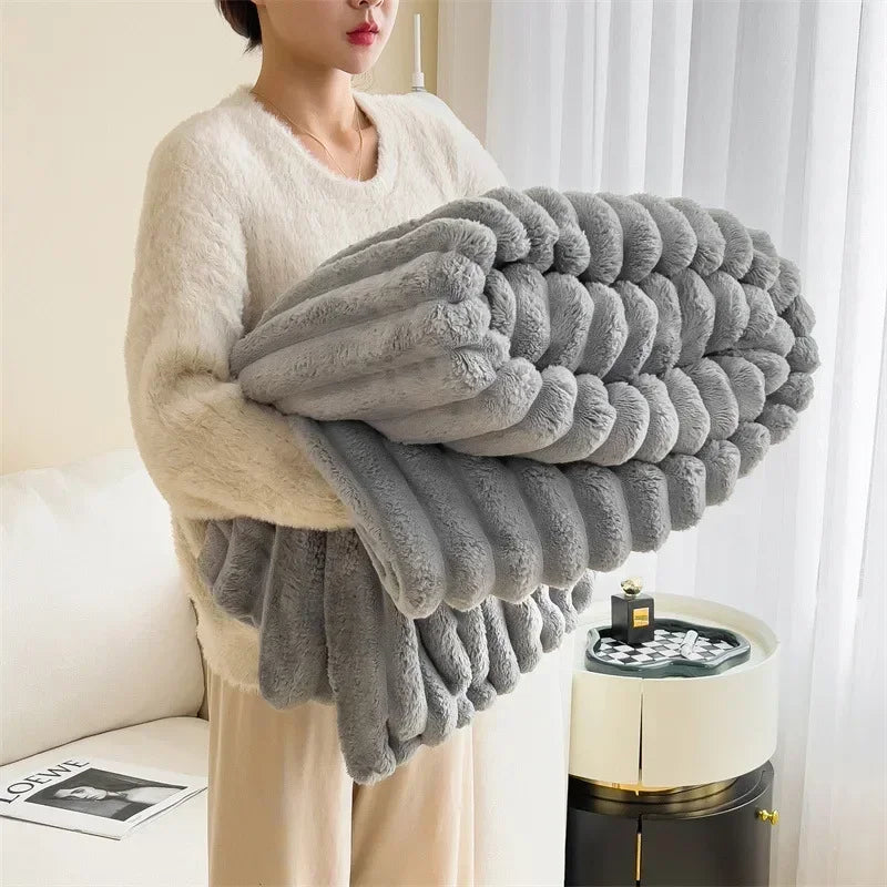 Soft Faux Shearling Throw Blanket | Fluffy & Warm