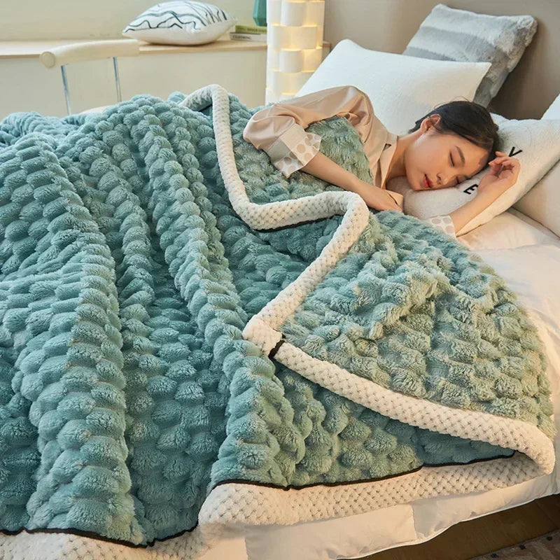 Soft Velvet Blanket – Warm and Elegant – Designed for Comfort and a Cosy Home Atmosphere