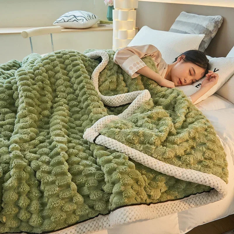 Soft Velvet Blanket – Warm and Elegant – Designed for Comfort and a Cosy Home Atmosphere
