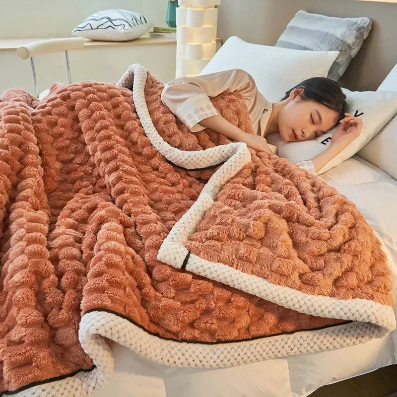Soft Velvet Blanket – Warm and Elegant – Designed for Comfort and a Cosy Home Atmosphere