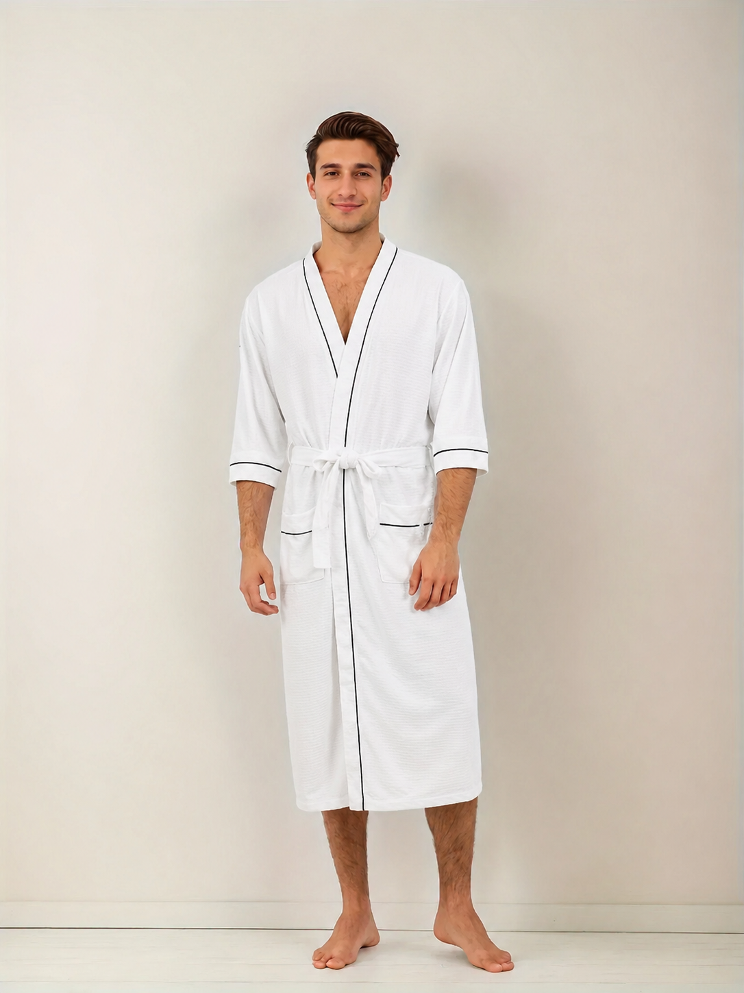 Stylish Men's Short-Sleeve Bathrobe with Two Pockets