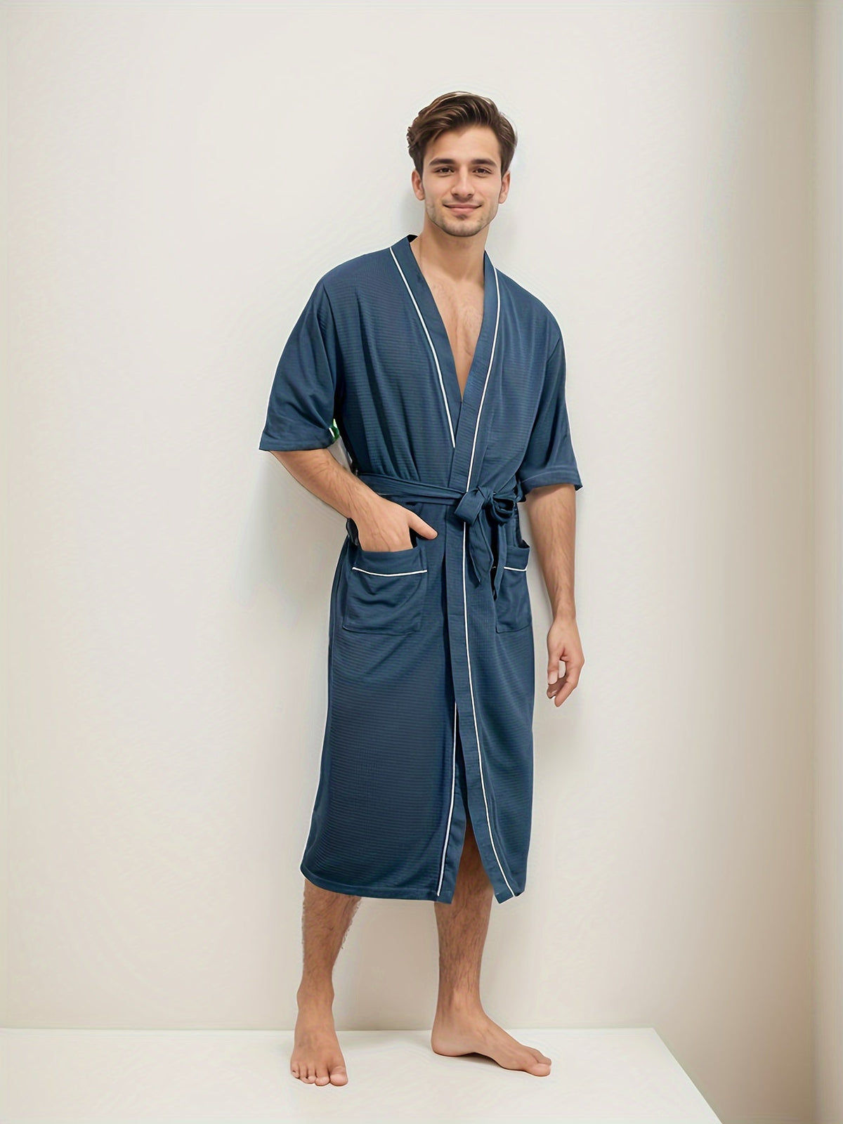Stylish Men's Short-Sleeve Bathrobe with Two Pockets